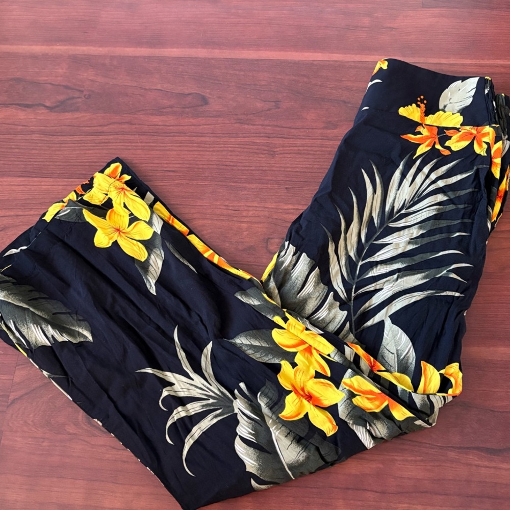 Tropical Floral Print Pants BNWOT